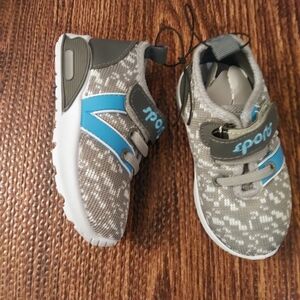 Kids Sports Shoes with Blue and Gray Accents